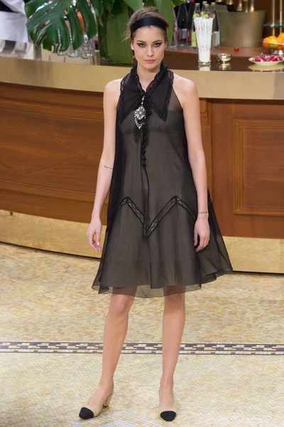 Look 94